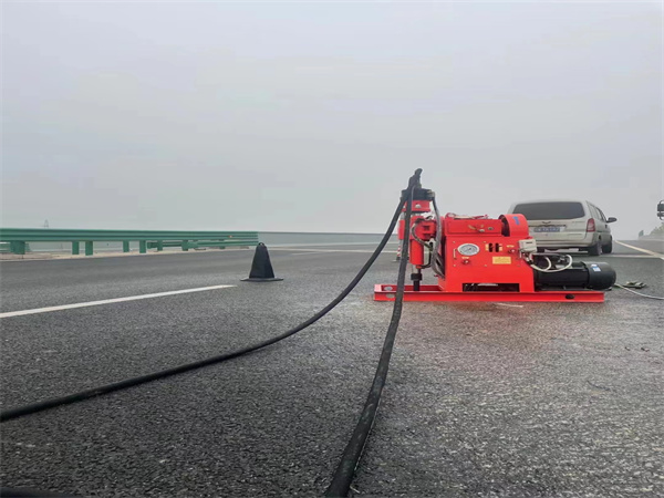 浮山马路路基路面开裂下沉注浆加固灌浆